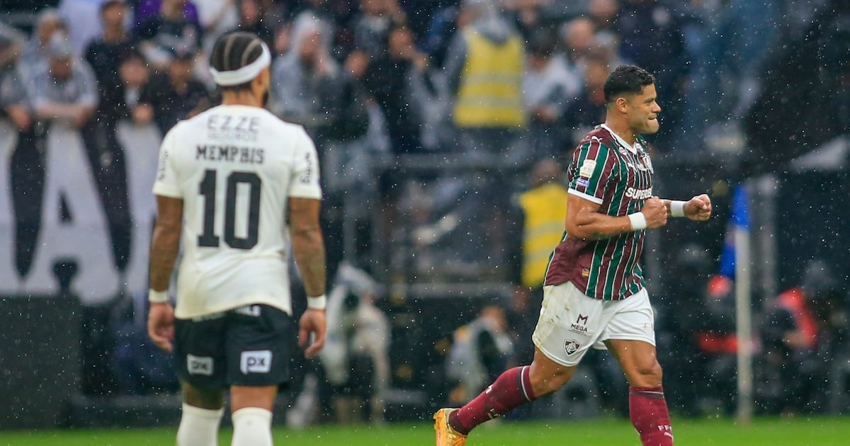 Fluminense vence em Itaquera, volta ao G4 e complica situação do Corinthians no Brasileirão