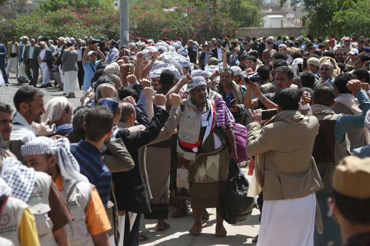 Até 169 mortos no Iêmen enquanto os Houthis lutam por posições costeiras no Mar Vermelho