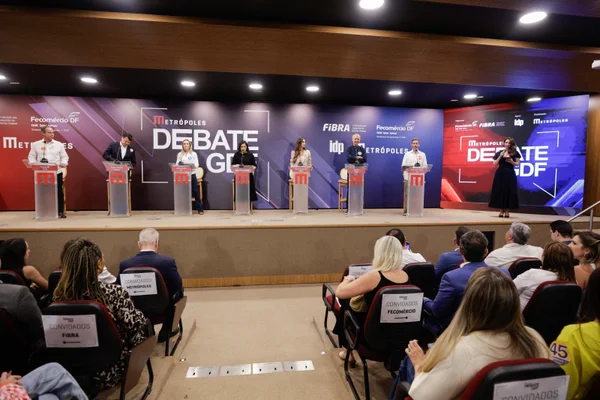 Debate: candidatos criticam governo atual e citam propostas em 1º bloco