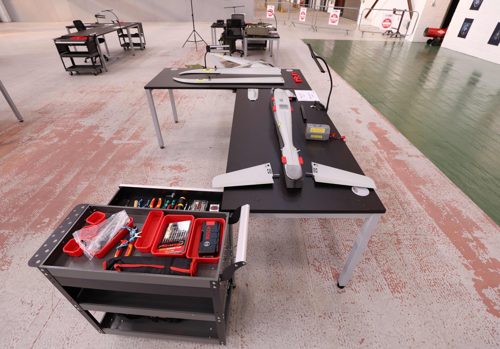 Para acelerar o ritmo, a Ucrânia criou em 2025 um mecanismo para flexibilizar o embargo às exportações de armas e permitir a transferência de tecnologia a países aliados — Foto: Chris Radburn/AFP