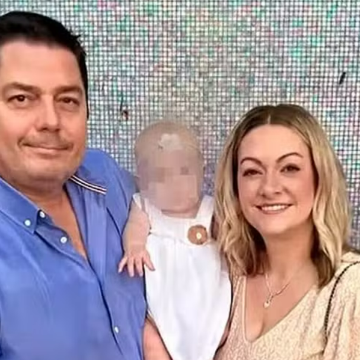 Exame de DNA revela que outro homem é pai da filha, e casal processa clínica de fertilização nos EUA
