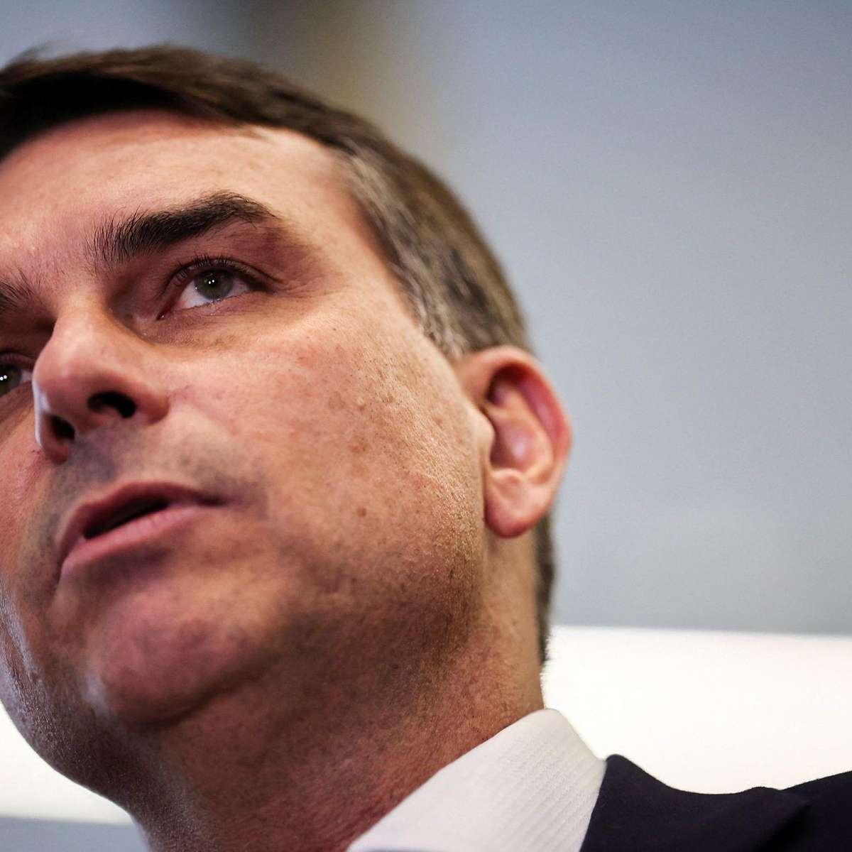 PGR pediu para apurar se Flávio Bolsonaro atuou no Senado para beneficiar Vorcaro