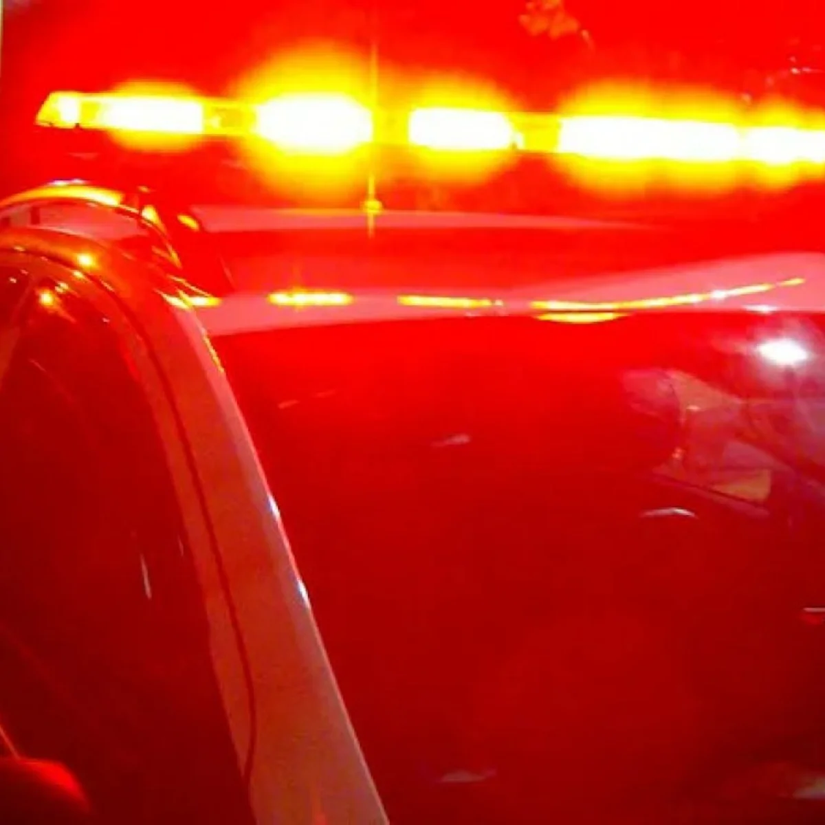 Grupo joga bomba em bar por "desafio" e deixa 3 clientes feridos em Goiânia