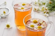 Chá de camomila: veja benefícios, como preparar e quando consumir