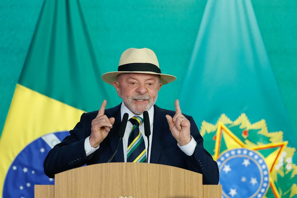 Imagem da matéria: Desdobramentos de Dark Horse dão fôlego para Lula e aliados miram Mendonça
