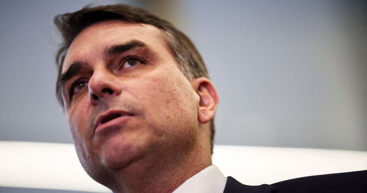 PGR pediu para apurar se Flávio Bolsonaro atuou no Senado para beneficiar Vorcaro