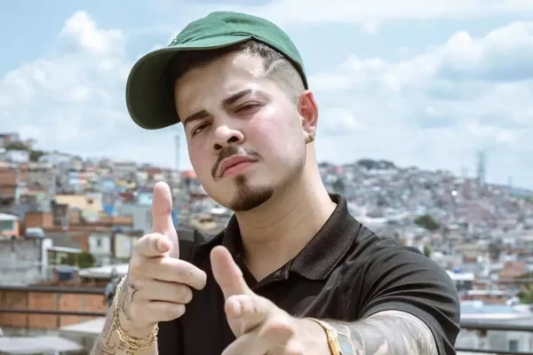Jottapê diz que entrou em A Fazenda para pagar dívidas após se converter