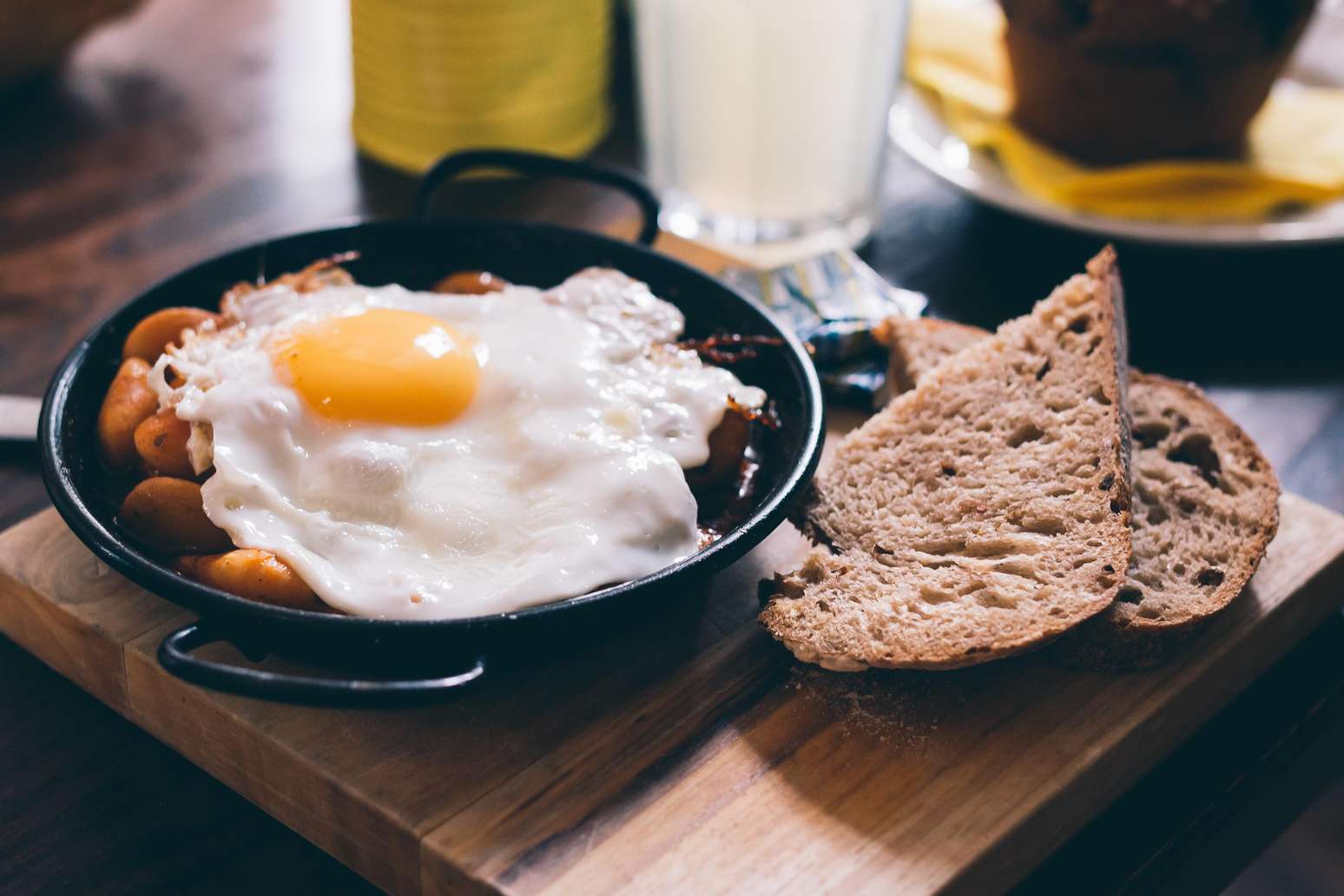 Depois dos 40, comer só um ovo no café da manhã pode ser um grande erro