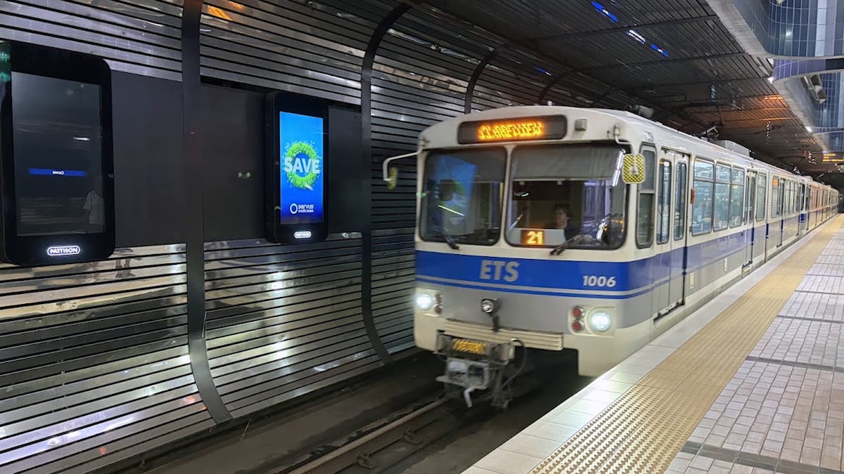 Edmonton begins rolling out cell phone service in underground LRT tunnels