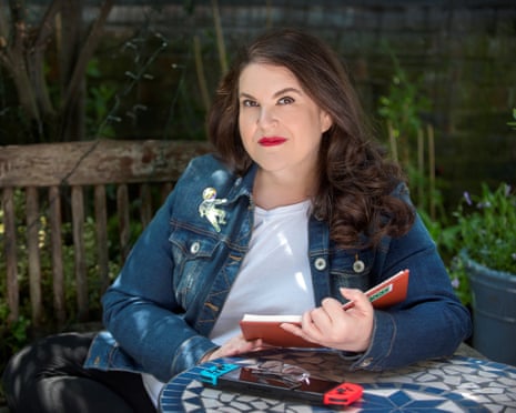 Imagem da matéria: Crítica de The Strangers, de Naomi Alderman – de onde veio essa nova espécie estranha?