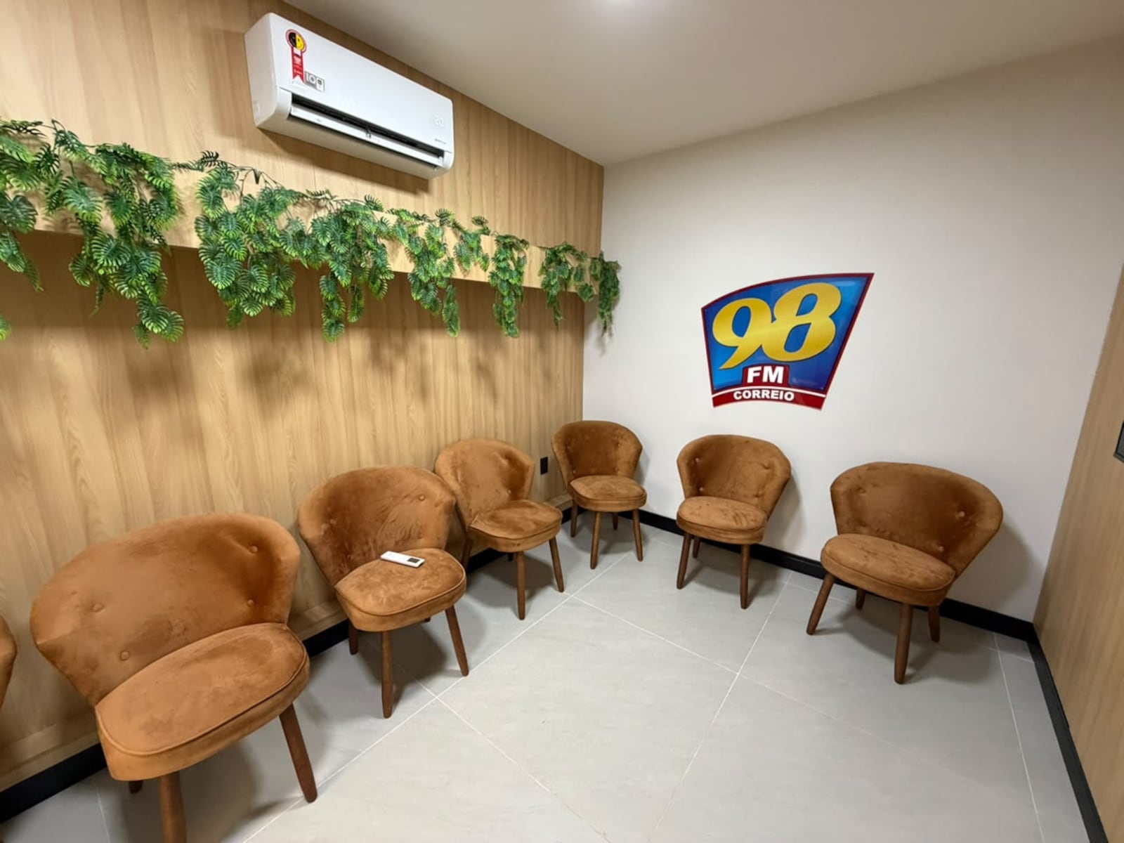 Imagem da matéria: Beatriz Ribeiro fala sobre modernização da nova reforma da Rádio Correio, Portal e Arena