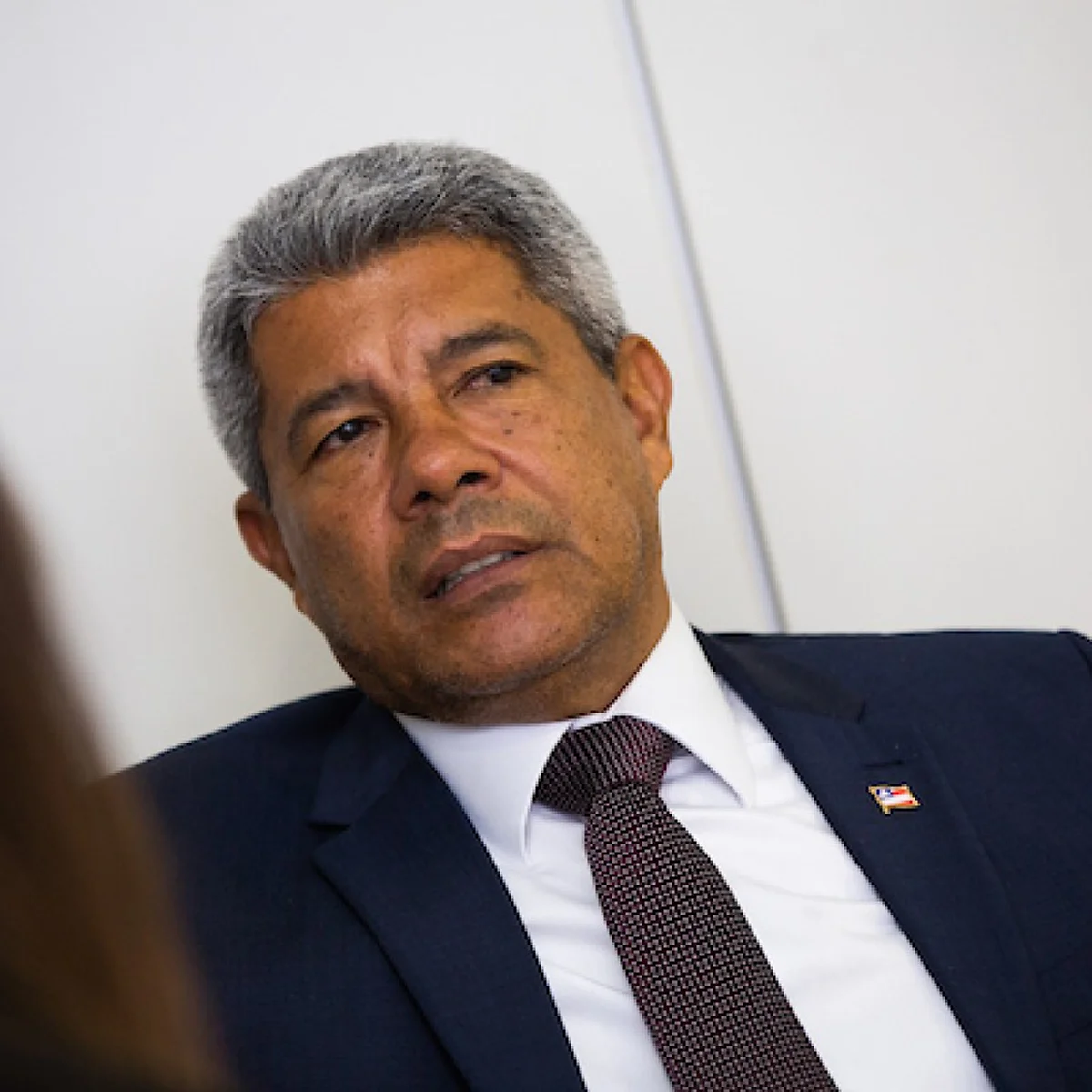 Governador da Bahia coloca PM em prontidão para dirigir ônibus