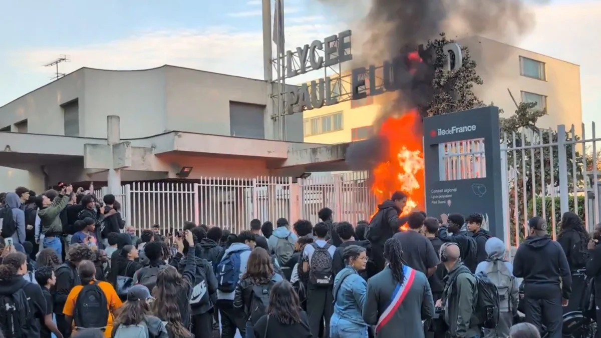 Protestos estudantis na França deixam 40 diretores feridos