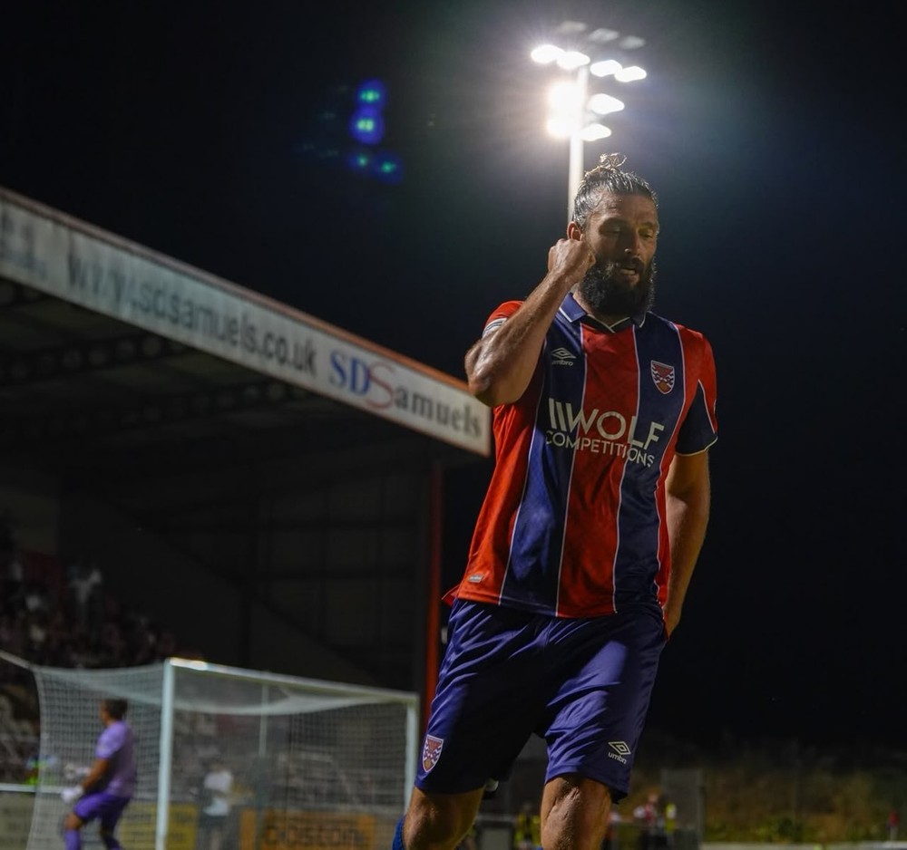 O jogador de futebol Andy Carroll — Foto: reprodução