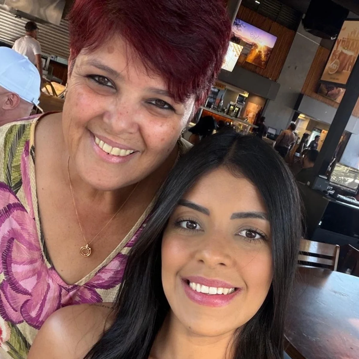 "Só não atirou mais porque a arma falhou", diz mãe de mulher morta no DF