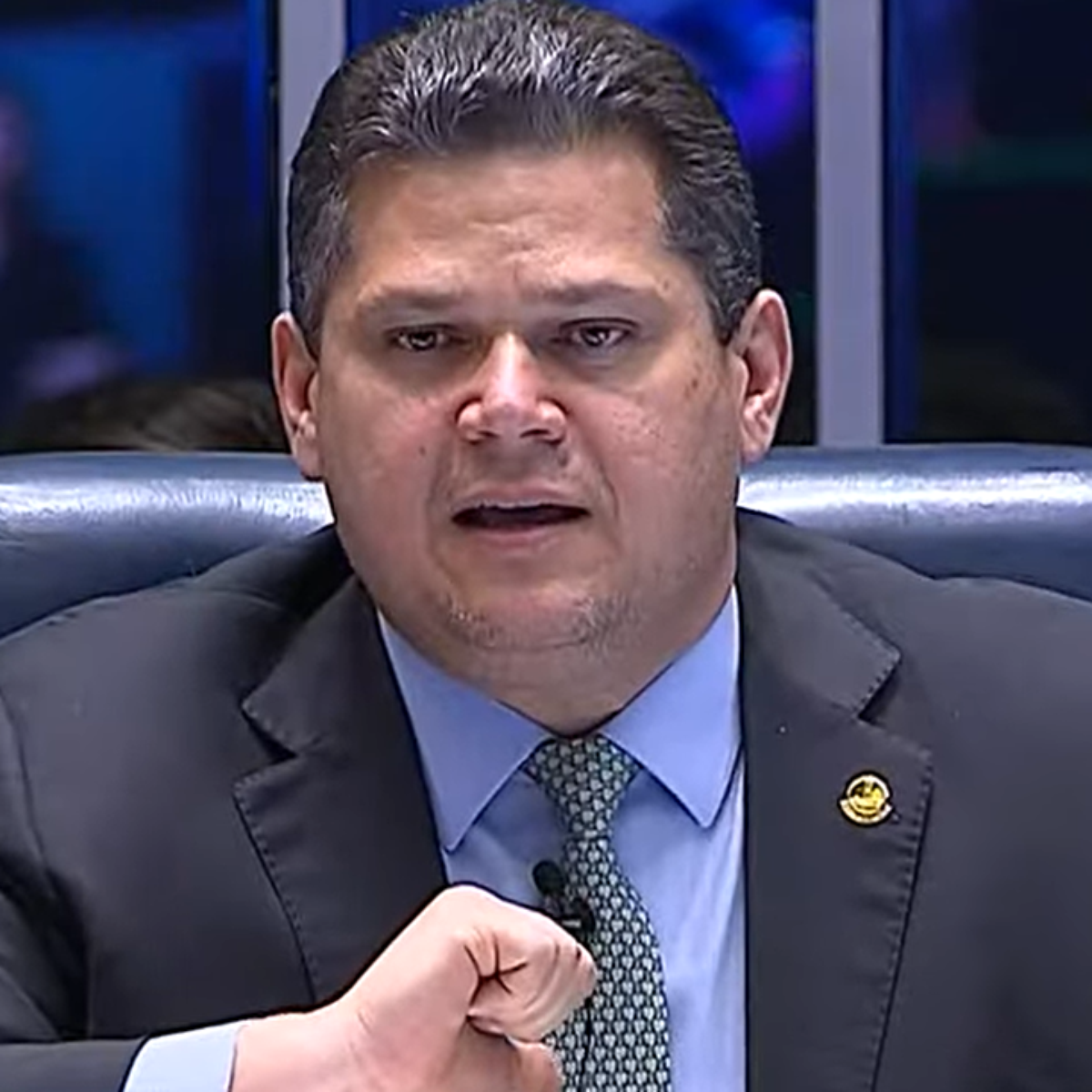PEC da Segurança: após críticas, Alcolumbre retira votação da pauta da sessão desta quinta