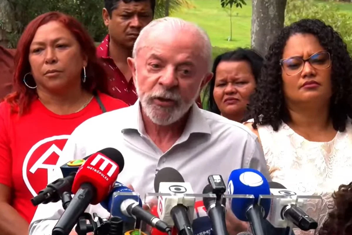 "Estão extrapolando em decisões contra minha campanha", diz Lula sobre TSE