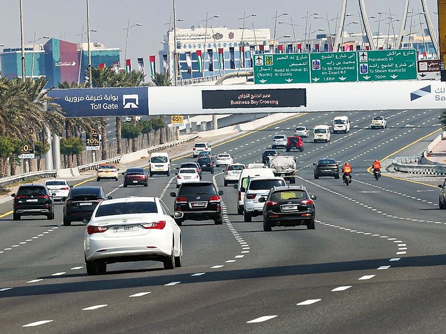 Alerto de trânsito em Dubai: onde os motoristas enfrentam atrasos severos esta manhã