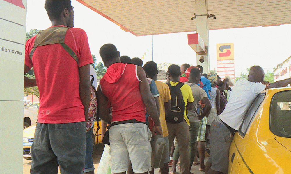 Gasolina devolveu vida a cidade de São Tomé e os taxistas e motoqueiros exigem agora a solução governativa