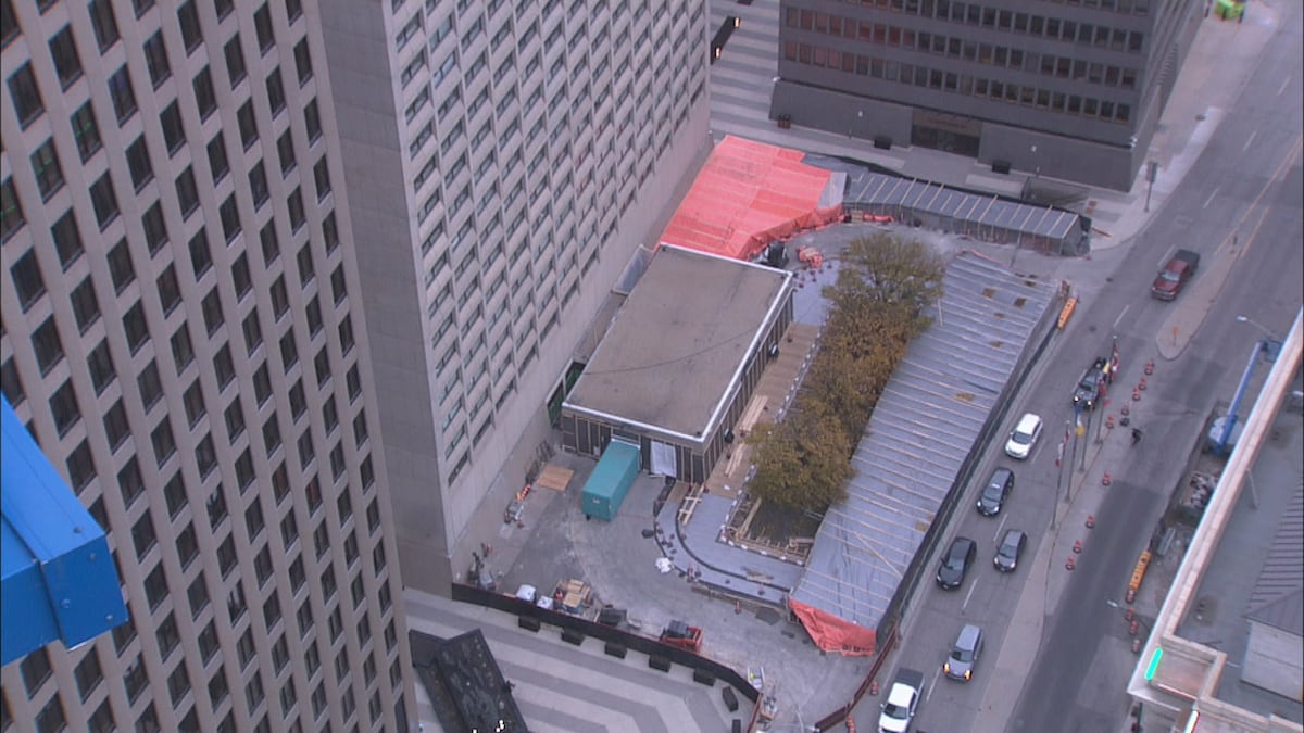 Worker dies after incident at downtown Winnipeg hotel