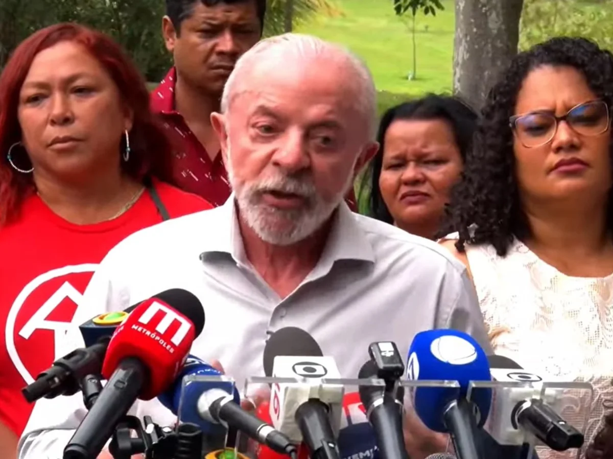 "Estão extrapolando em decisões contra minha campanha", diz Lula sobre TSE