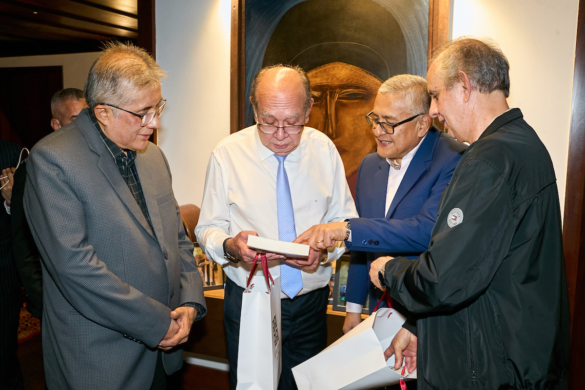 Em jantar, Gilmar Mendes recebe membros da Suprema Corte de Justiça do Peru