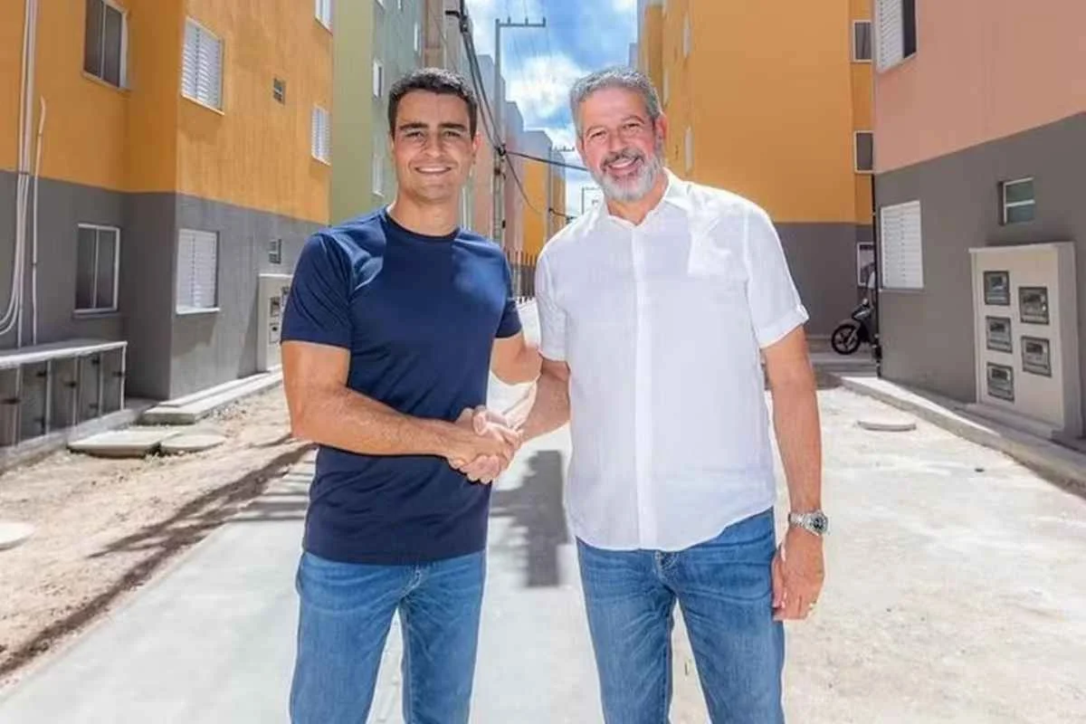 JHC e Arthur Lira são alvo de ação no TRE por suposto caixa 2 em pesquisas