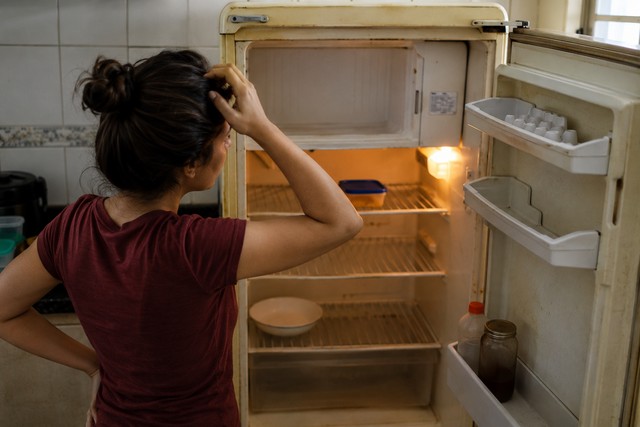 Geladeira não liga? Veja 8 dicas para identificar e resolver o problema