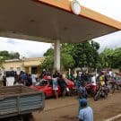 Gasolina devolveu vida a cidade de São Tomé e os taxistas e motoqueiros exigem agora a solução governativa