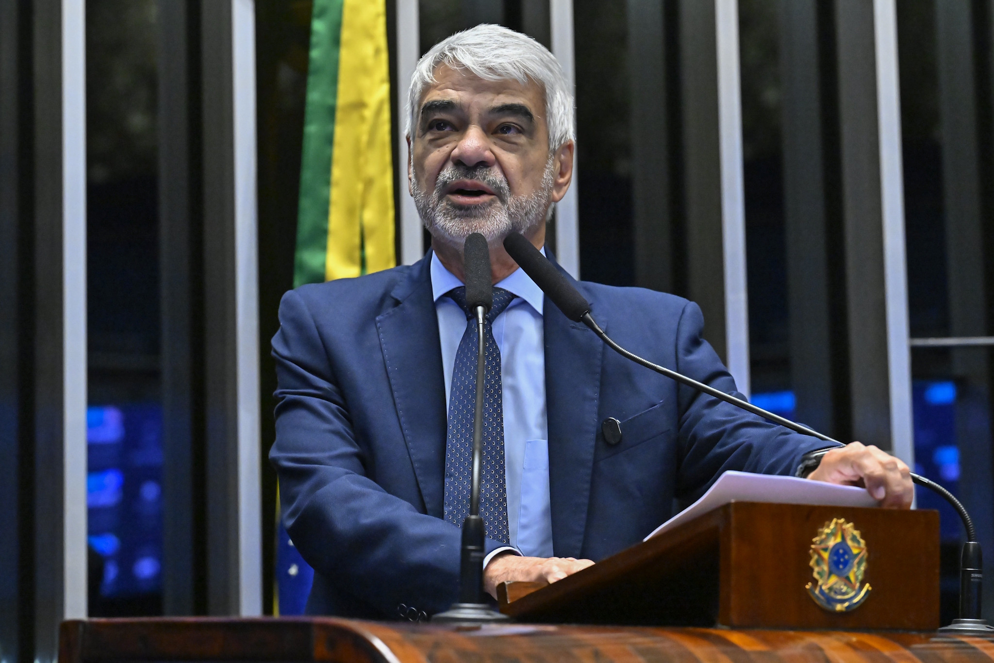 Senador do PT critica neutralidade da governadora reeleita, Raquel Lyra, em PE