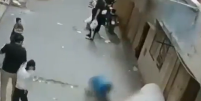 Homem salva criança que caiu de prédio segundos antes de atingir o chão Foto: Reprodução/X/@Rulaelhalabi