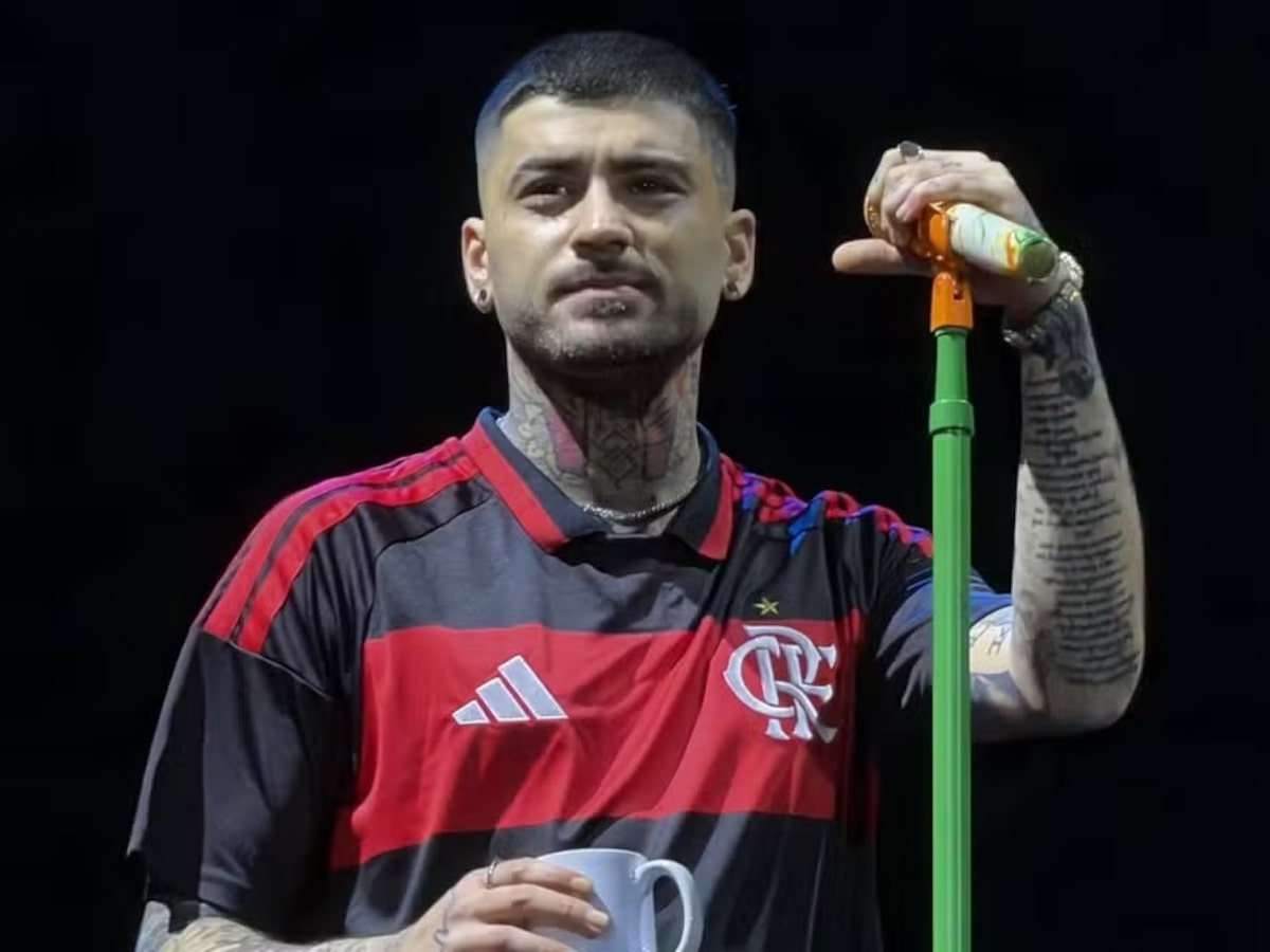 Zayn, ex-One Direction, usa camisa do Flamengo em show no estádio do Palmeiras e se desculpa