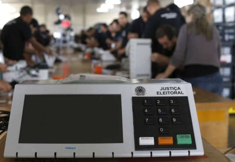 Abstenção pode ter peso decisivo na eleição, diz diretor da Quaest