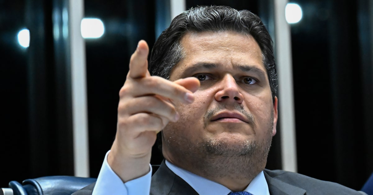 Ao lado de Cleitinho, apoiador de Flávio, Alcolumbre diz que vota 6x1 na quarta, bandeira de Lula