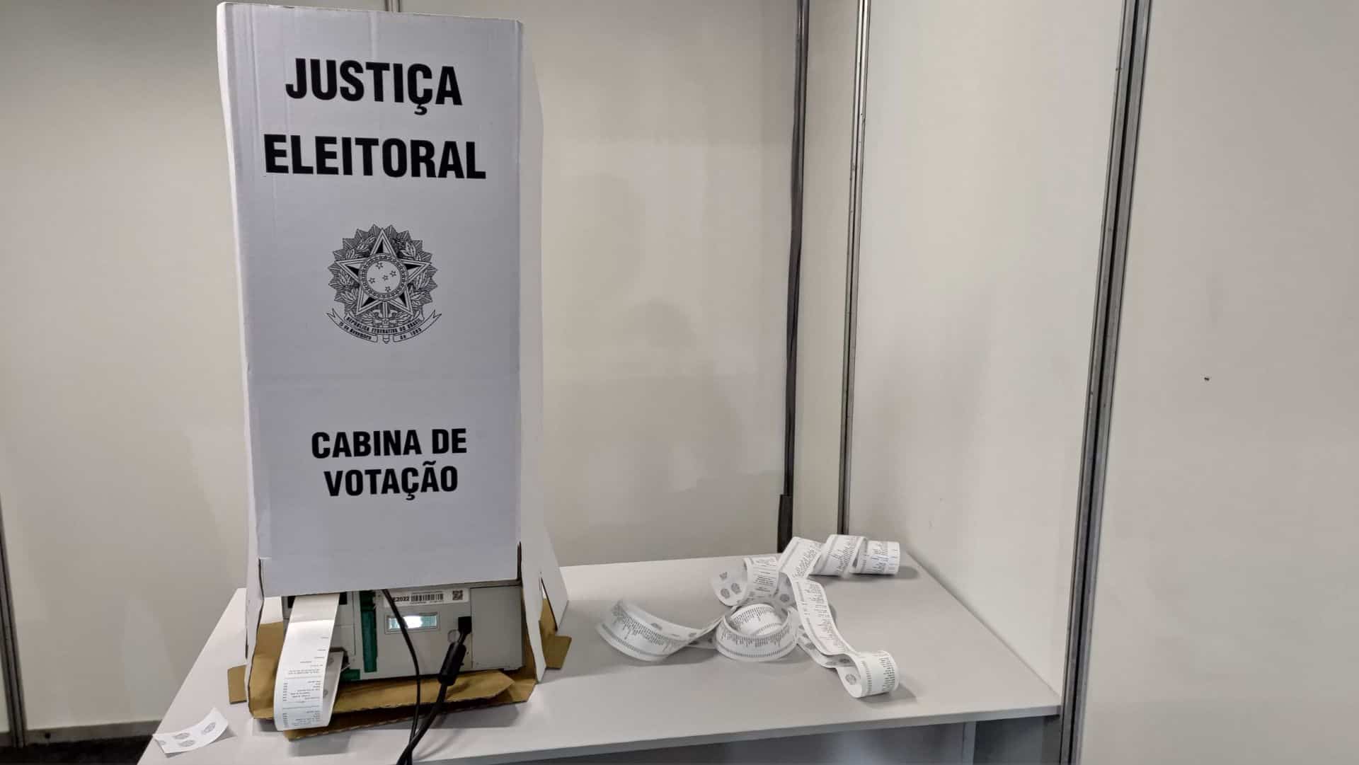 Imagem da matéria: Zerésima: documento comprova que urna eletrônica começa votação com zero votos
