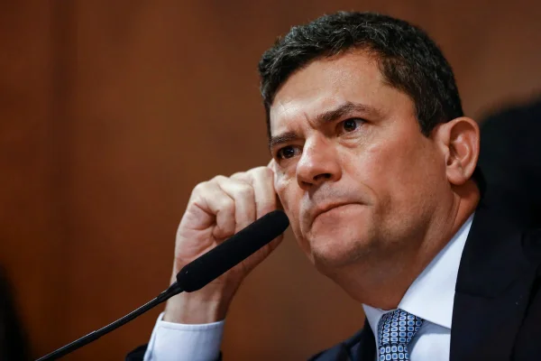 Moro vai à Justiça contra Oswaldo Eustáquio por postagem sobre Dallagnol - destaque galeria