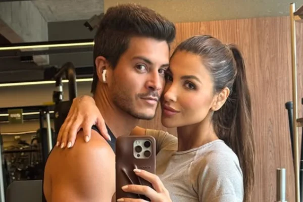 Arthur Aguiar e Thiago Nigro voltam a se seguir e geram especulações na web