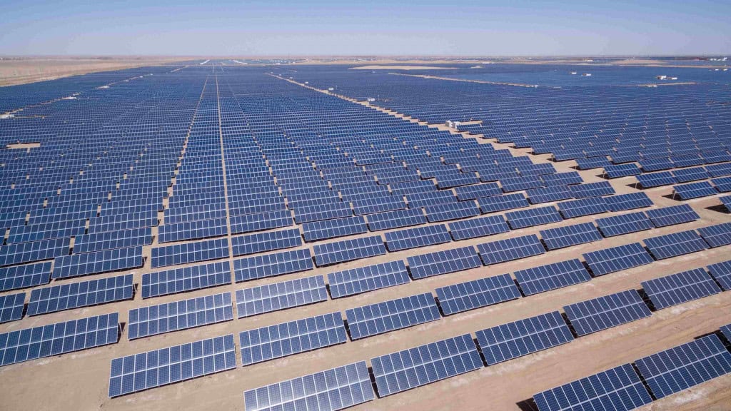 O novo tipo de painel solar que pode gerar 25% mais energia